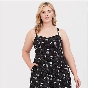 Star Wars jumper by Torrid.  Like new.  No damage to material or straps.